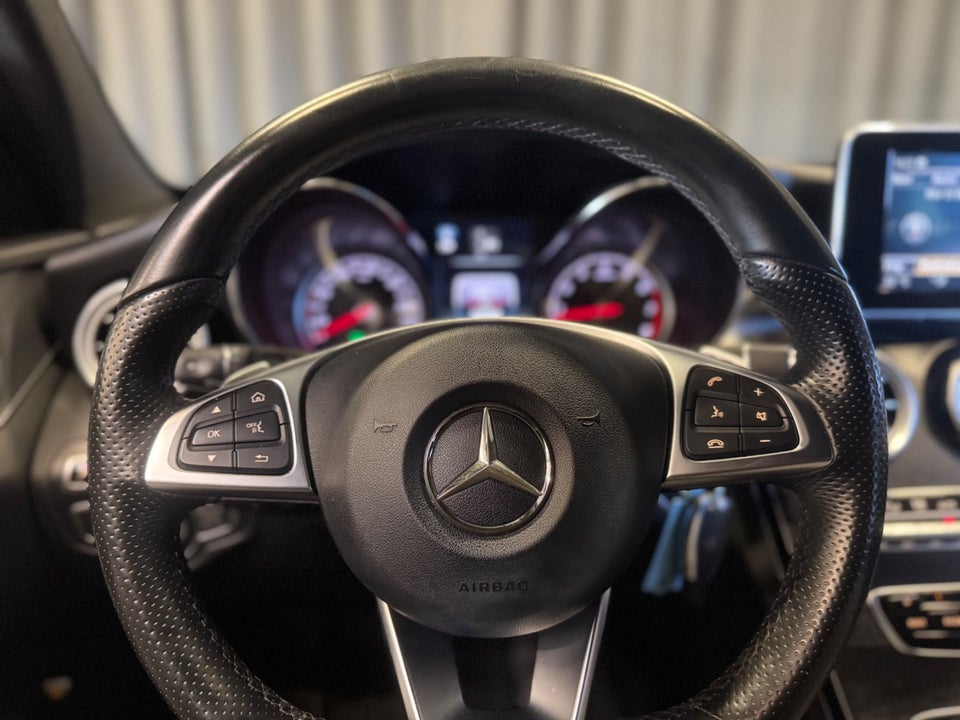 Mercedes C250 2,0 AMG Line stc. aut. 5d