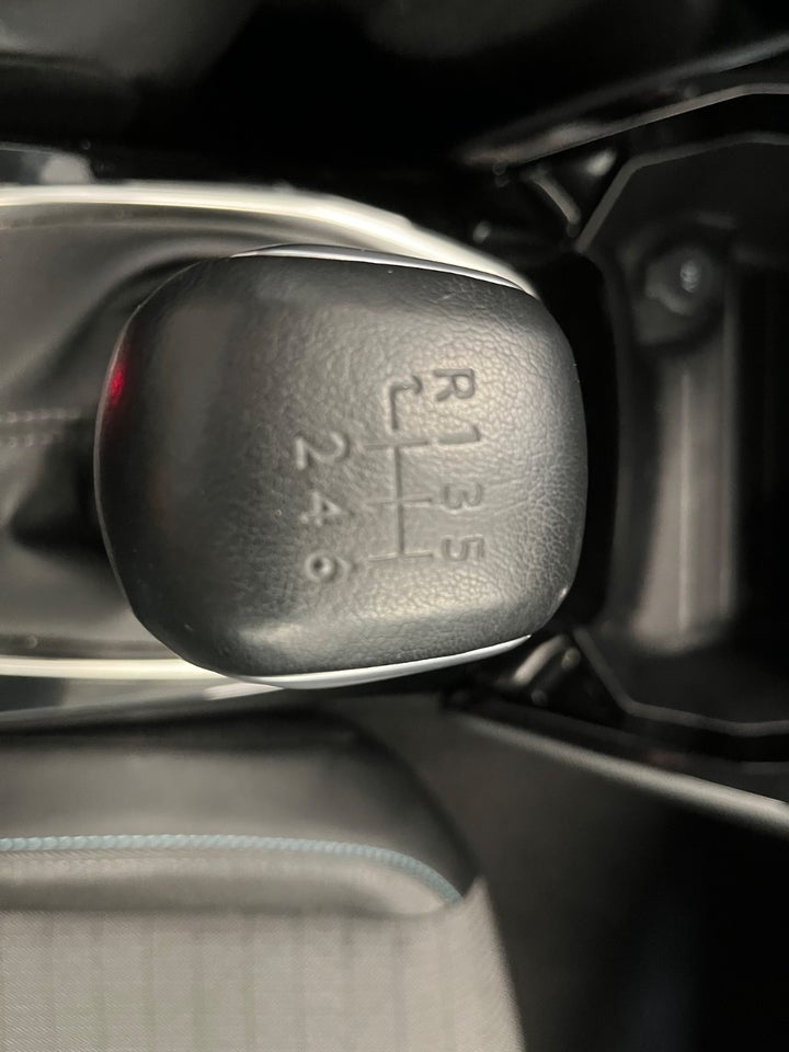 Peugeot 208 1,2 PureTech 100 Allure 5d