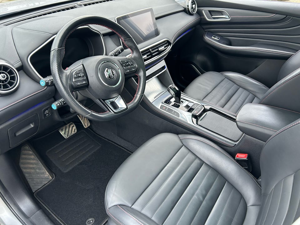 MG EHS 1,5 PHEV Luxury 5d