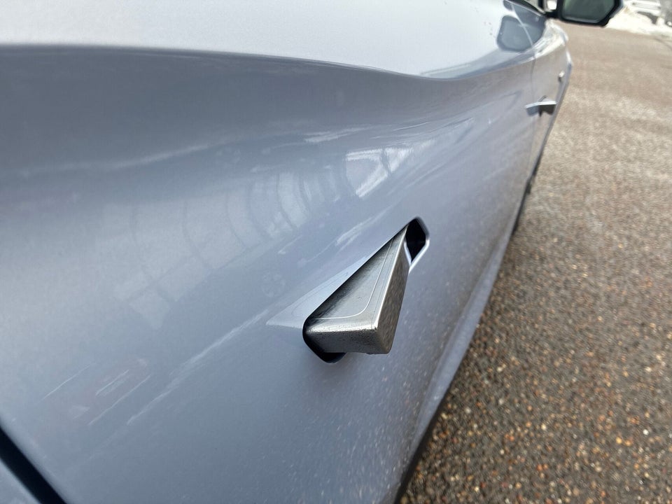 MG Marvel R Luxury 5d