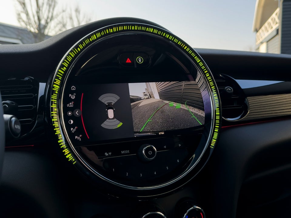 MINI Cooper SE Classic 3d