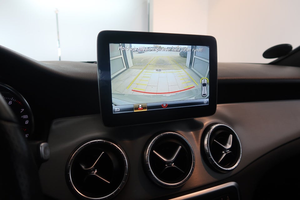 Mercedes CLA200 1,6 AMG Line Shooting Brake aut. 5d