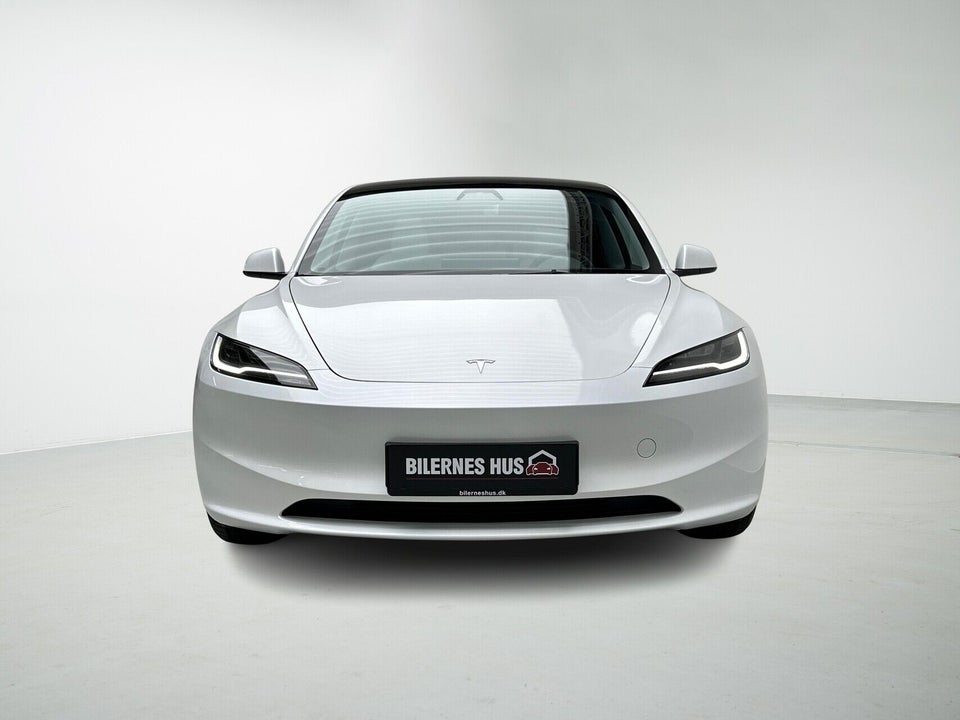 Tesla Model 3 Long Range RWD 4d