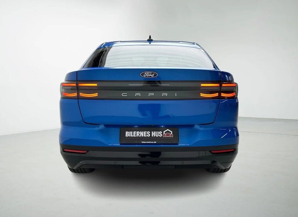 Ford Capri 77 Premium Extended Range 5d