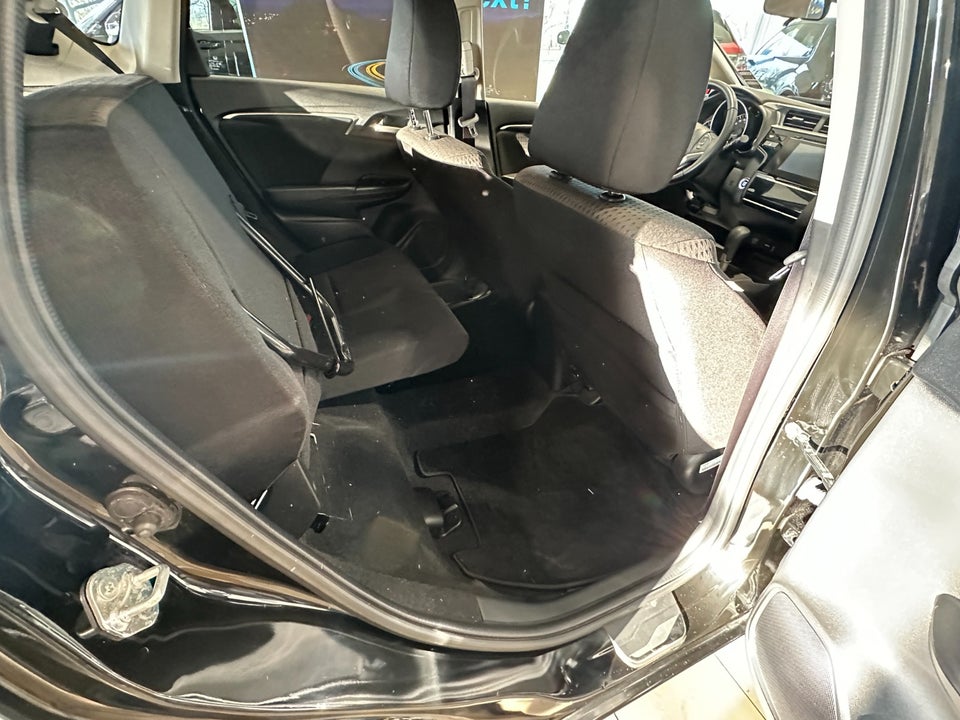 Honda Jazz 1,3 i-VTEC Elegance CVT 5d