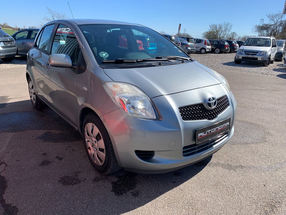 Toyota Yaris 1,3 Luna 5d