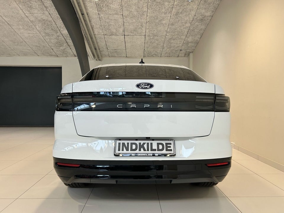 Ford Capri 77 Select Extended Range 5d