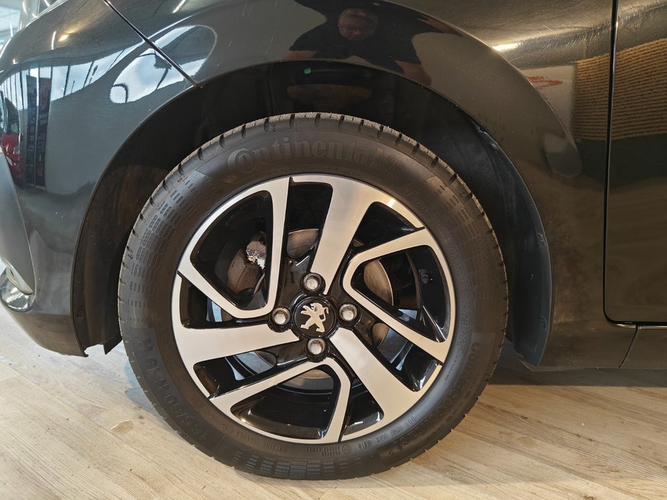 Peugeot 108 1,0 e-VTi 69 Allure 5d