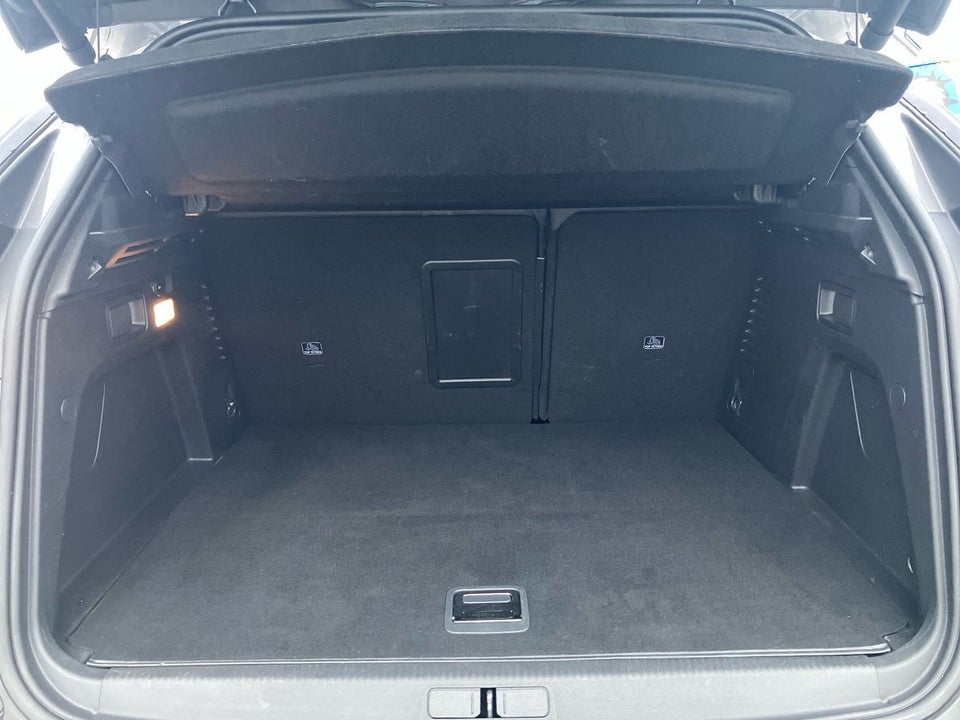 Peugeot 3008 1,6 Hybrid Allure EAT8 5d