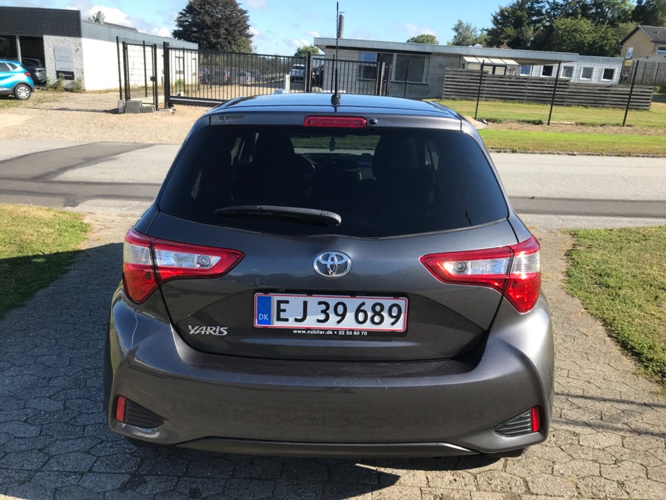 Toyota Yaris 1,0 VVT-i T3 5d