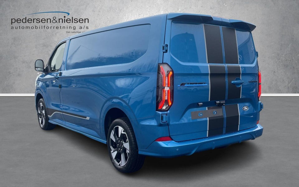 Ford E-Transit Custom 340L 64 Sport