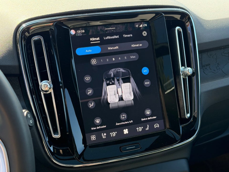 Volvo XC40 ReCharge Extended Range Ultimate 5d