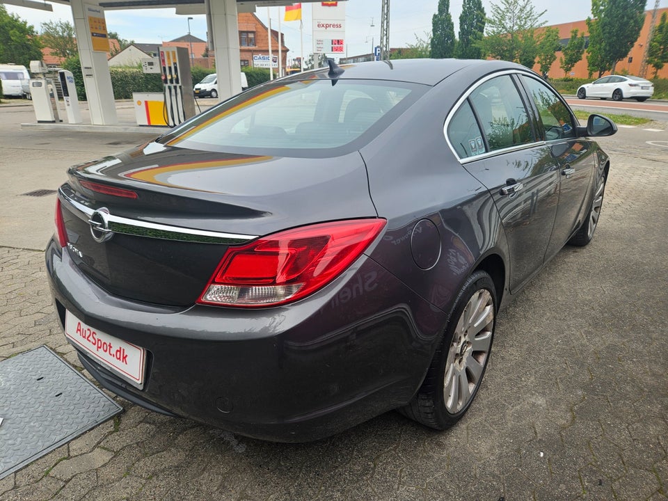 Opel Insignia 1,8 Cosmo 4d