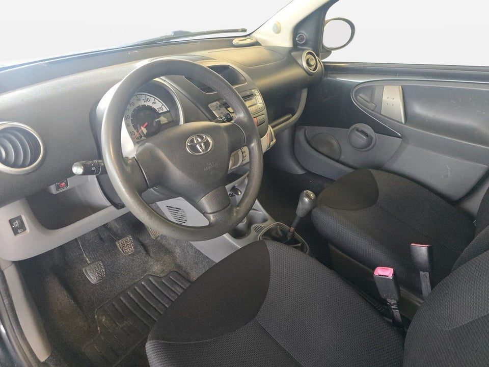 Toyota Aygo 1,0 Plus 5d