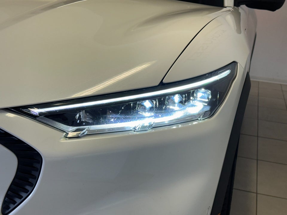 Ford Mustang Mach-E 98 Premium Extended Range 5d