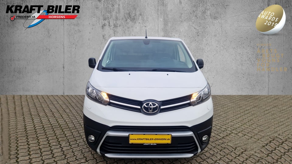 Toyota ProAce 2,0 D 122 Long Comfort Master 4d