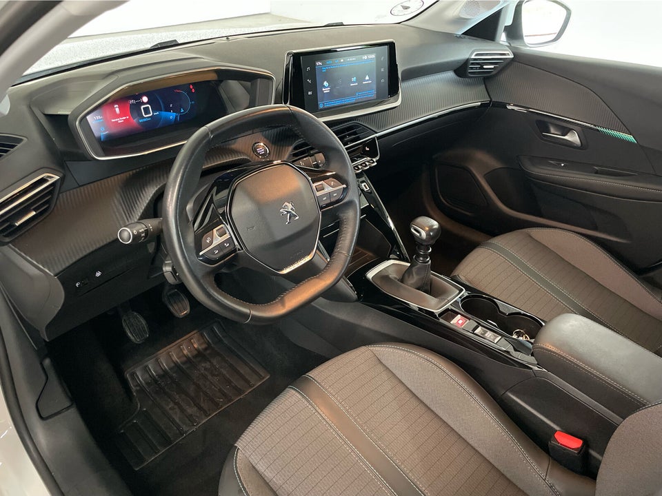 Peugeot 208 1,5 BlueHDi 100 Allure Sky 5d