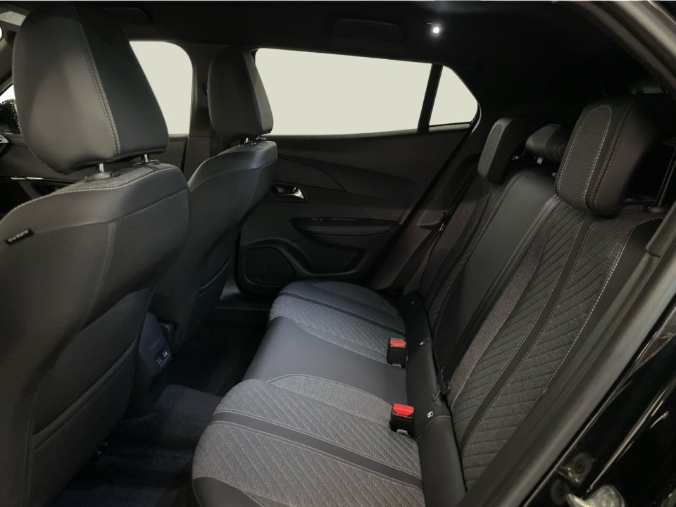 Peugeot 2008 1,2 PureTech 100 Allure 5d