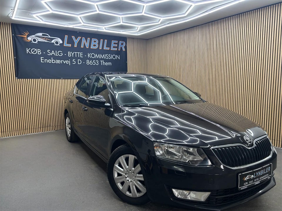 Skoda Octavia 1,6 TDi 105 Active 5d
