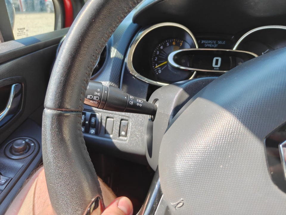 Renault Clio IV 0,9 TCe 90 Formula Edition Sport Tourer 5d