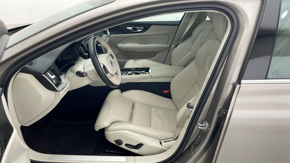 Volvo V60 2,0 T6 ReCharge Inscription aut. AWD 5d