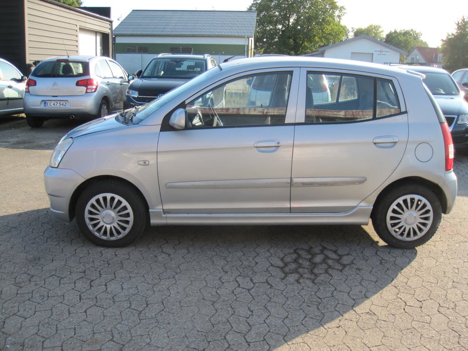 Kia Picanto 1,1 EX 5d