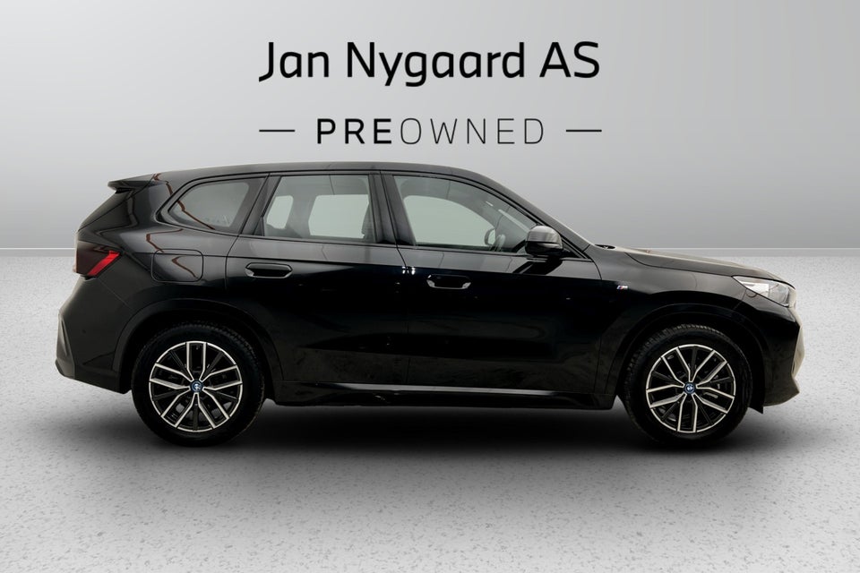 BMW iX1 xDrive30 M-Sport 5d