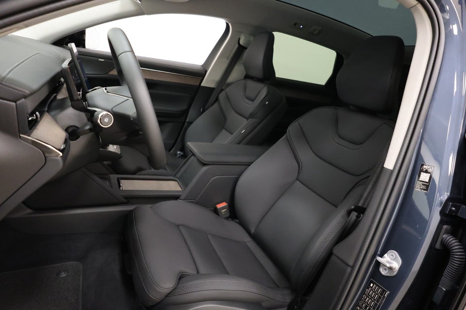 Volvo ES90 Extended Range Plus 4d
