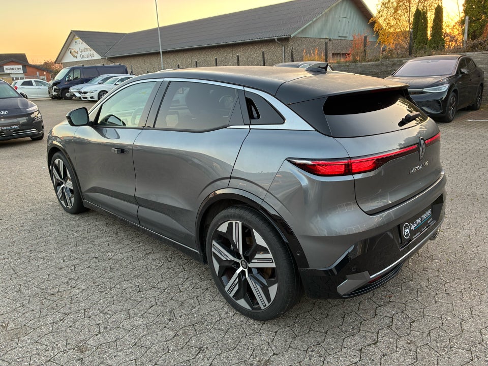 Renault Megane E-Tech 60 Iconic 5d