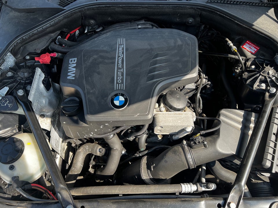 BMW 520i 2,0 Touring aut. 5d