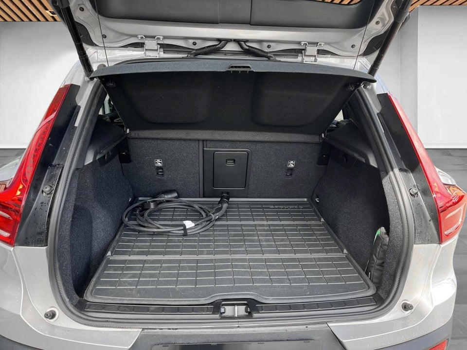 Volvo EX40 Extended Range Core 5d