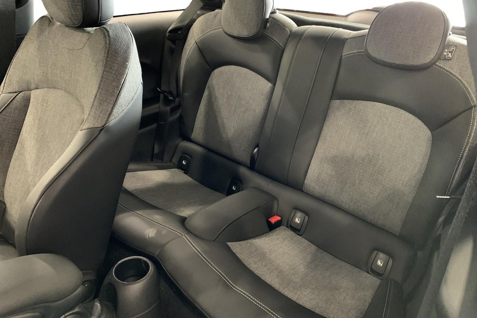 MINI Cooper SE Classic Trim 3d