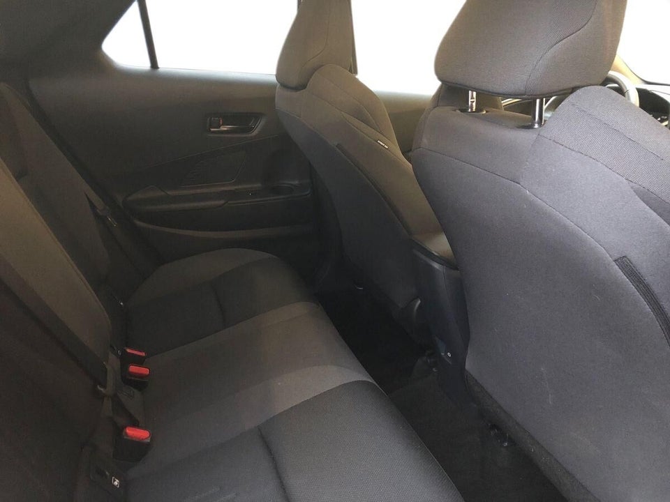 Toyota C-HR 1,8 Hybrid Style 5d