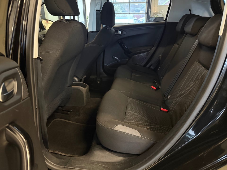 Peugeot 208 1,2 VTi Active 5d