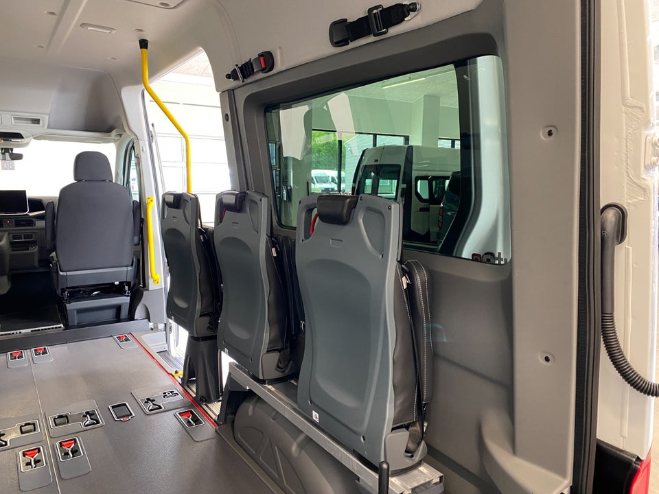 MAN TGE 2,0 3.140 Kombi L3H2 aut. FWD