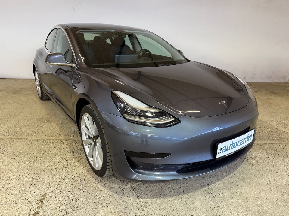 Tesla Model 3 Standard Range+ RWD 4d