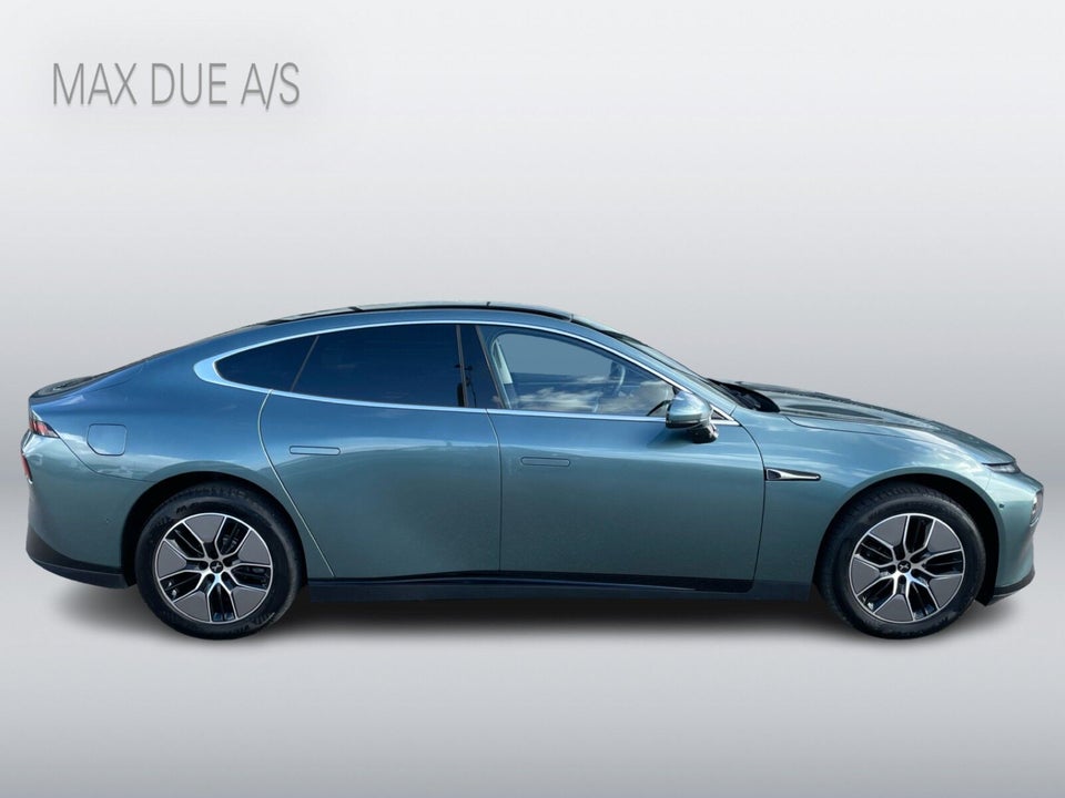 Xpeng P7 Long Range 4d