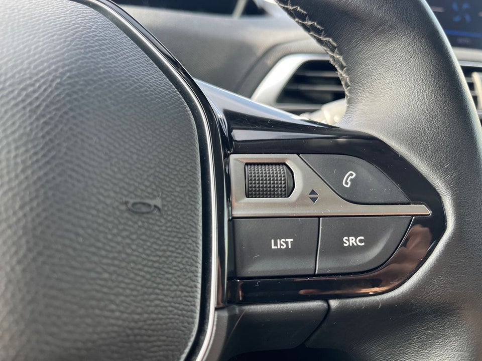 Peugeot 3008 1,2 PureTech 130 Allure Limited 5d