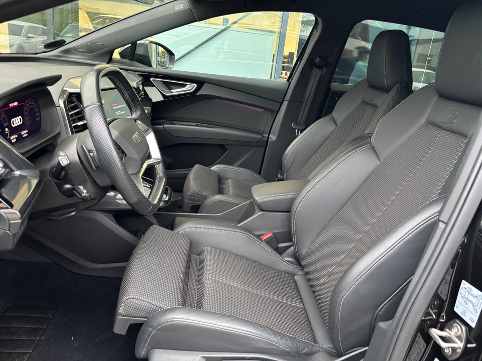 Audi Q4 e-tron 40 Attitude S-line 5d