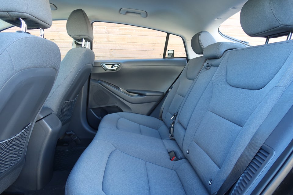 Hyundai Ioniq 1,6 PHEV Trend DCT 5d