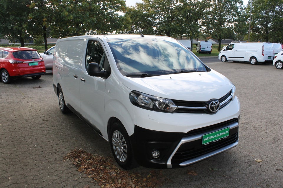 Toyota ProAce 2,0 D 122 Long Comfort Master aut. 6d