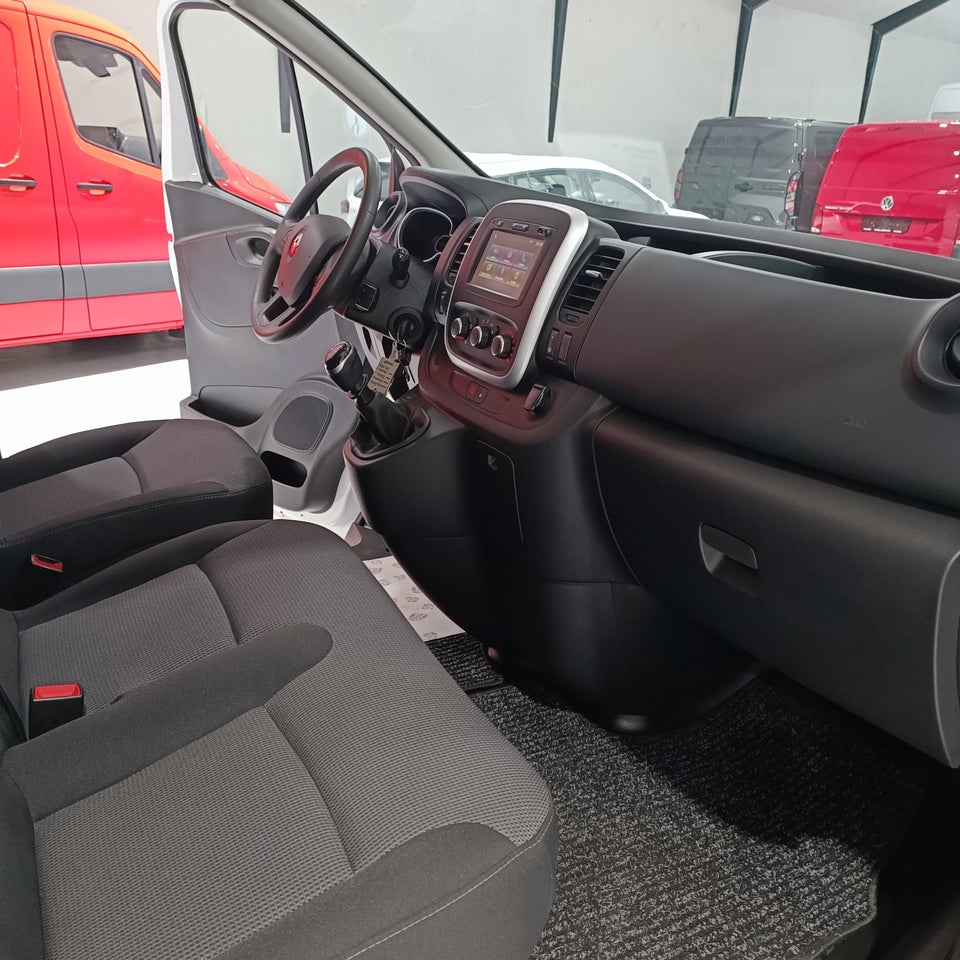 Renault Trafic T29 2,0 dCi 120 L2H1