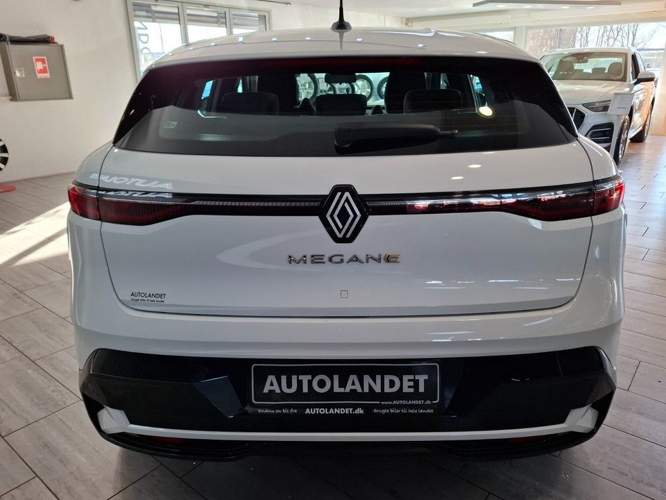 Renault Megane E-Tech 40 Equilibre 5d