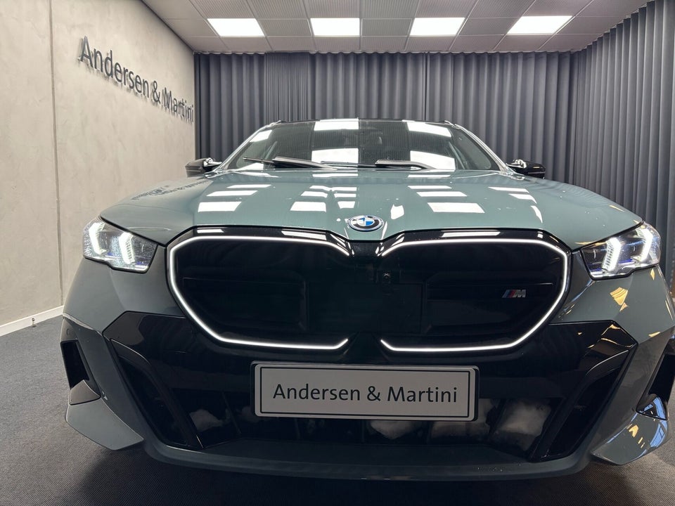BMW i5 M60 Touring xDrive 5d