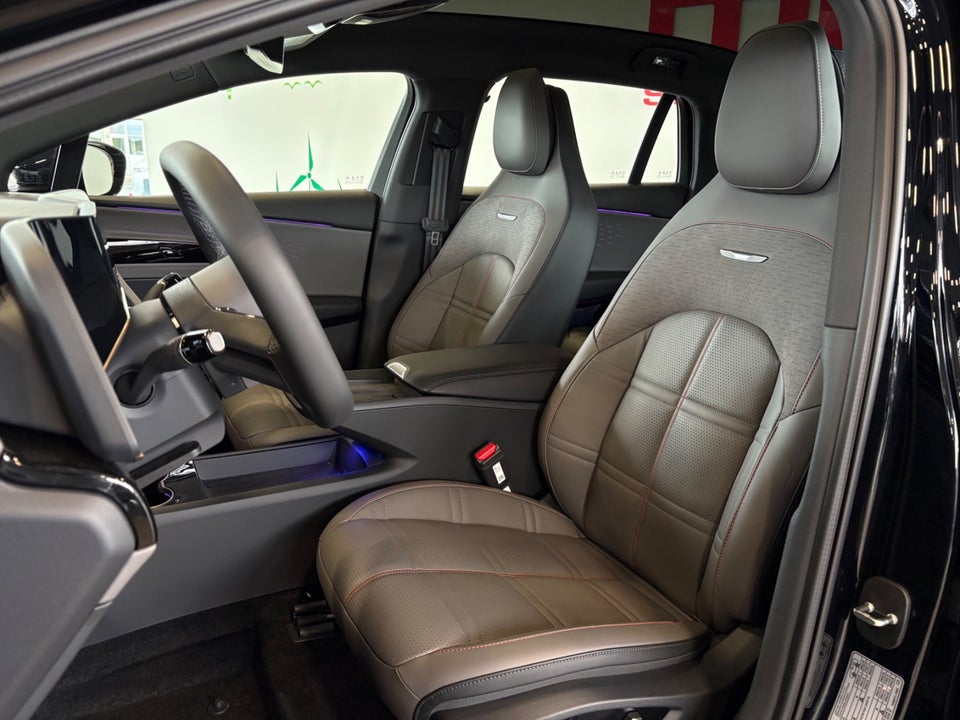 Hongqi EH7 111 Exclusive 4d