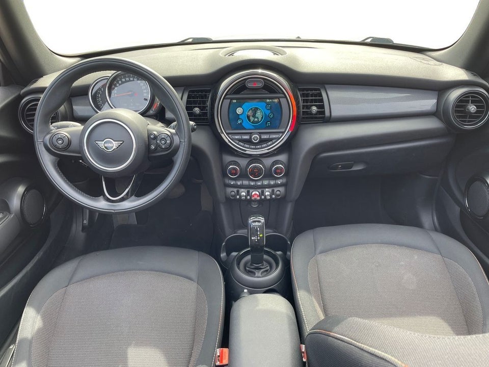 MINI Cooper 1,5 Essential Cabriolet aut. 2d