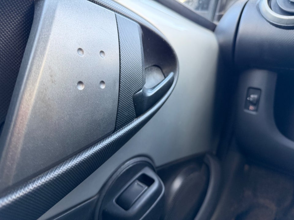 Peugeot 107 1,0 Active 5d