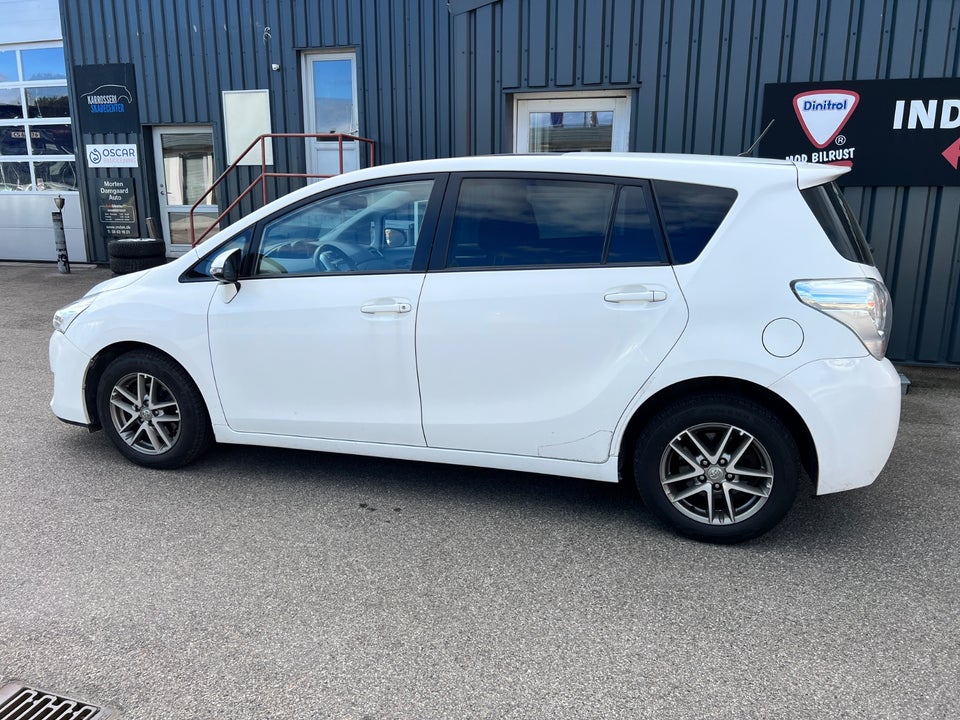 Toyota Verso 1,6 D-4D T3 Skyview 7prs 5d