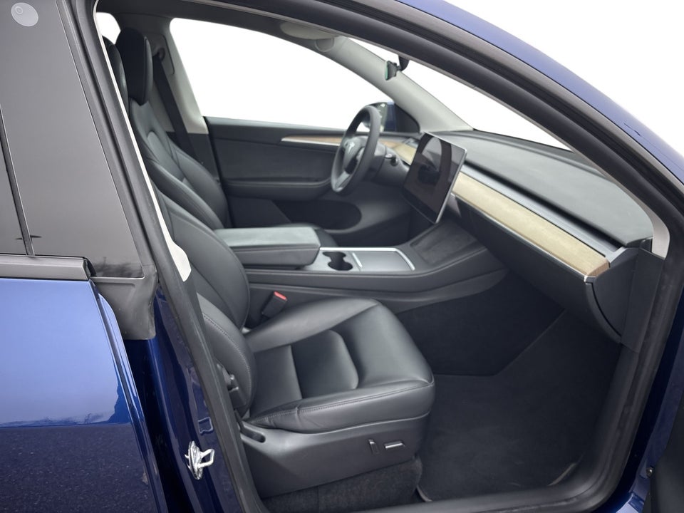 Tesla Model Y RWD 5d
