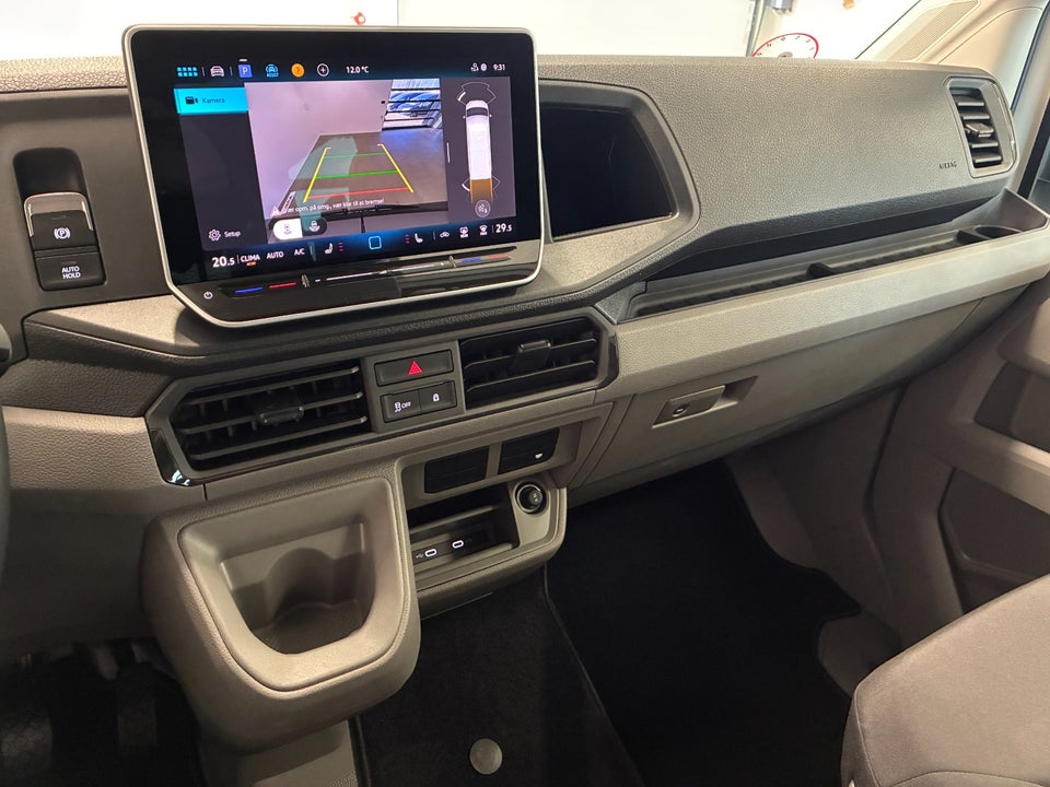 VW Crafter 35 2,0 TDi 140 Kombi L3H3 aut.